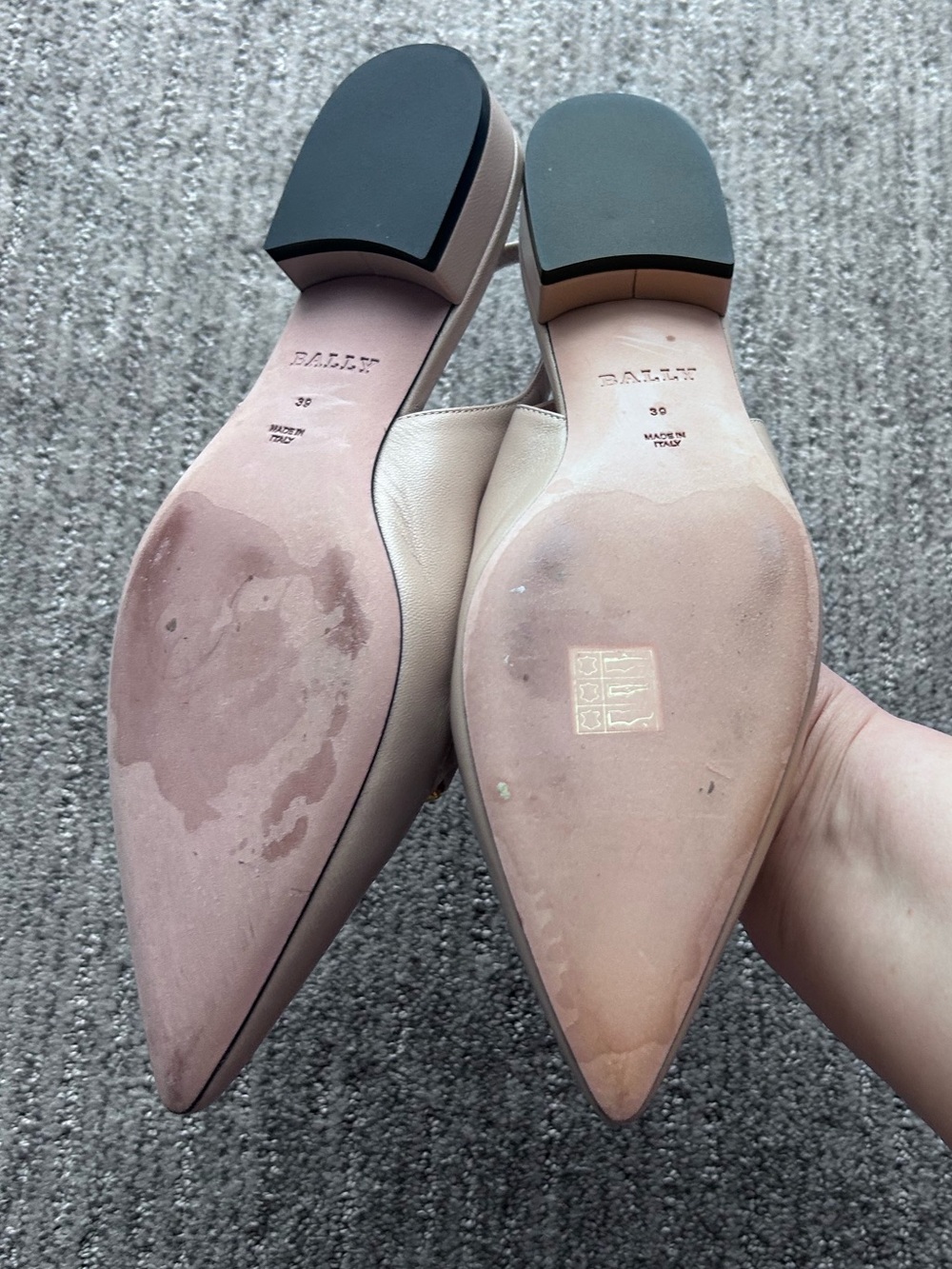 Bally Pink and White Leather Slingback Pointed-Toe Pumps with Gold Buckle - Picture 3 of 5